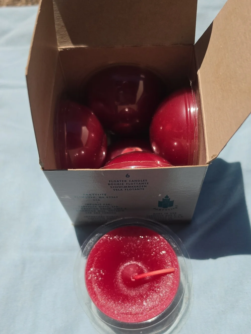 Vintage PartyLite Floating Candles - Picture 1 of 3